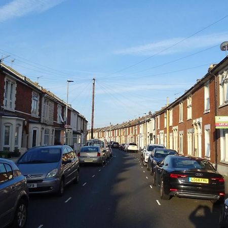Apartament Radanks House - Fratton Portsmouth Zewnętrze zdjęcie